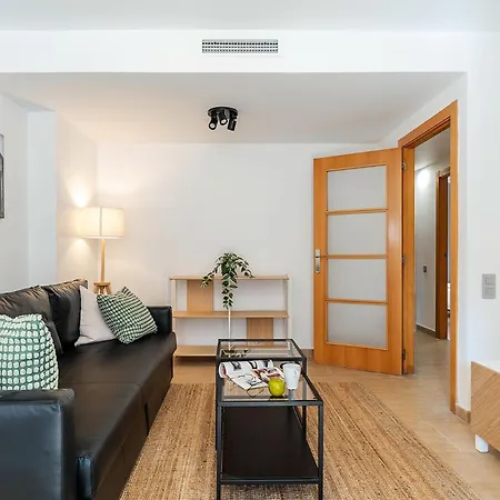 Apartment Ab Besos River